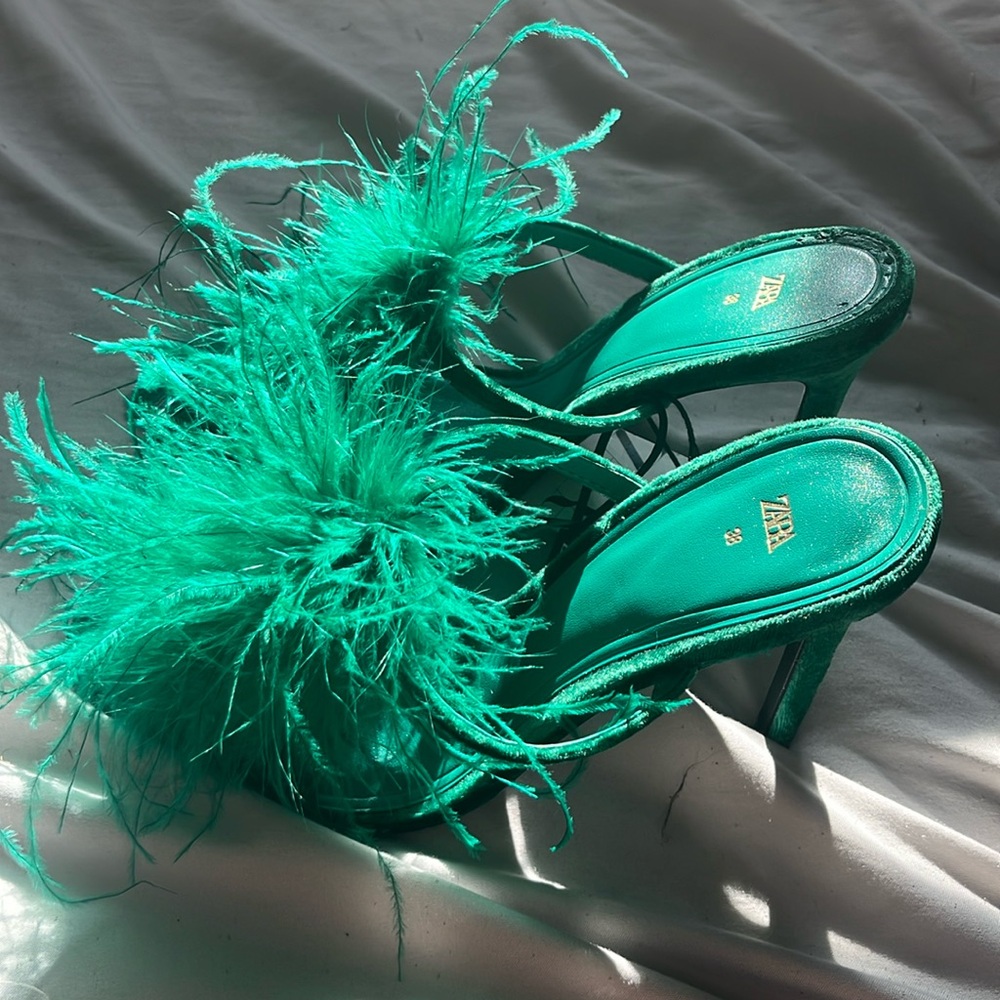 Size:38- 7 1/2 US Color:Green